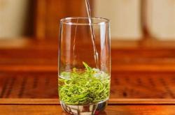 感冒喝茶叶加盐水有用吗