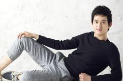 组图:"杀姐姐"马可帅气亮相 自称霸道暖男