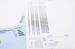 安全驾驶，从我做起，行车安全知识考试试卷电子版解析