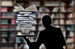 上海大学，炫酷科技与创新教育的融合典范