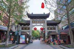 南昌美食一条街在哪里