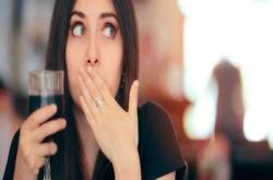 老婆喝红酒4个月没来月经