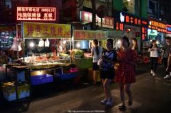 去济源夜市美食街怎么走