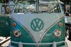 汽车保养全国都可以做吗？深入解析汽车保养的地域性差异与服务标准