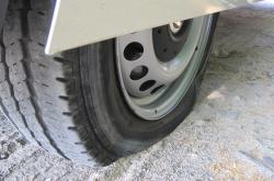 换轮胎，汽车维修还是保养？深入了解轮胎更换的真相