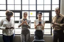 时间停止，当世界静止，你会选择做什么？