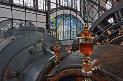 发动机保养，清洗的必要性与维护技巧