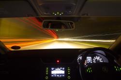 冬季行车安全指南，如何在冰雪中安全驾驶