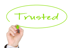 面对伴侣出轨，理解、应对与重建信任的指南