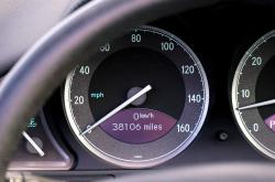 汽车保养全攻略，关键部位与维护技巧