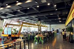 成都理工大学美食城