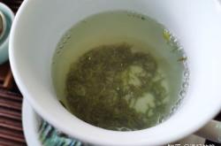 茶叶水里面有虫卵吗图片