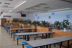 承包食堂的餐饮公司