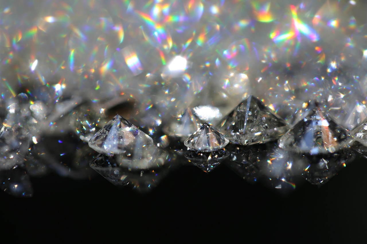 揭秘奢华璀璨，金太福钻石——珠宝界的璀璨之星